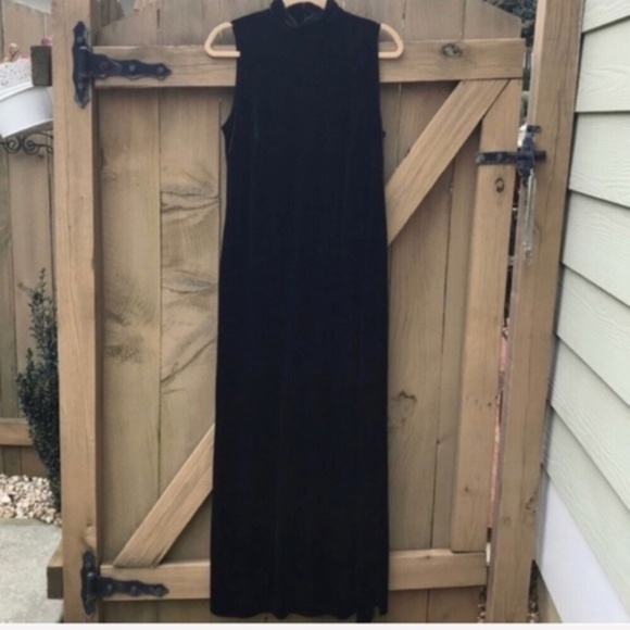 Cato Dresses & Skirts - Long Black Velour Maxi Dress - Sz 14/16